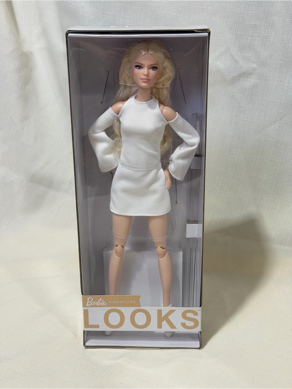 Barbie Looks Model #6 Barbie Doll Tall Blonde NRFB 2020 Platinum Hair